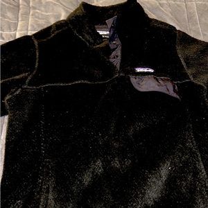 Black Patagonia 1/4 zip pullover size small